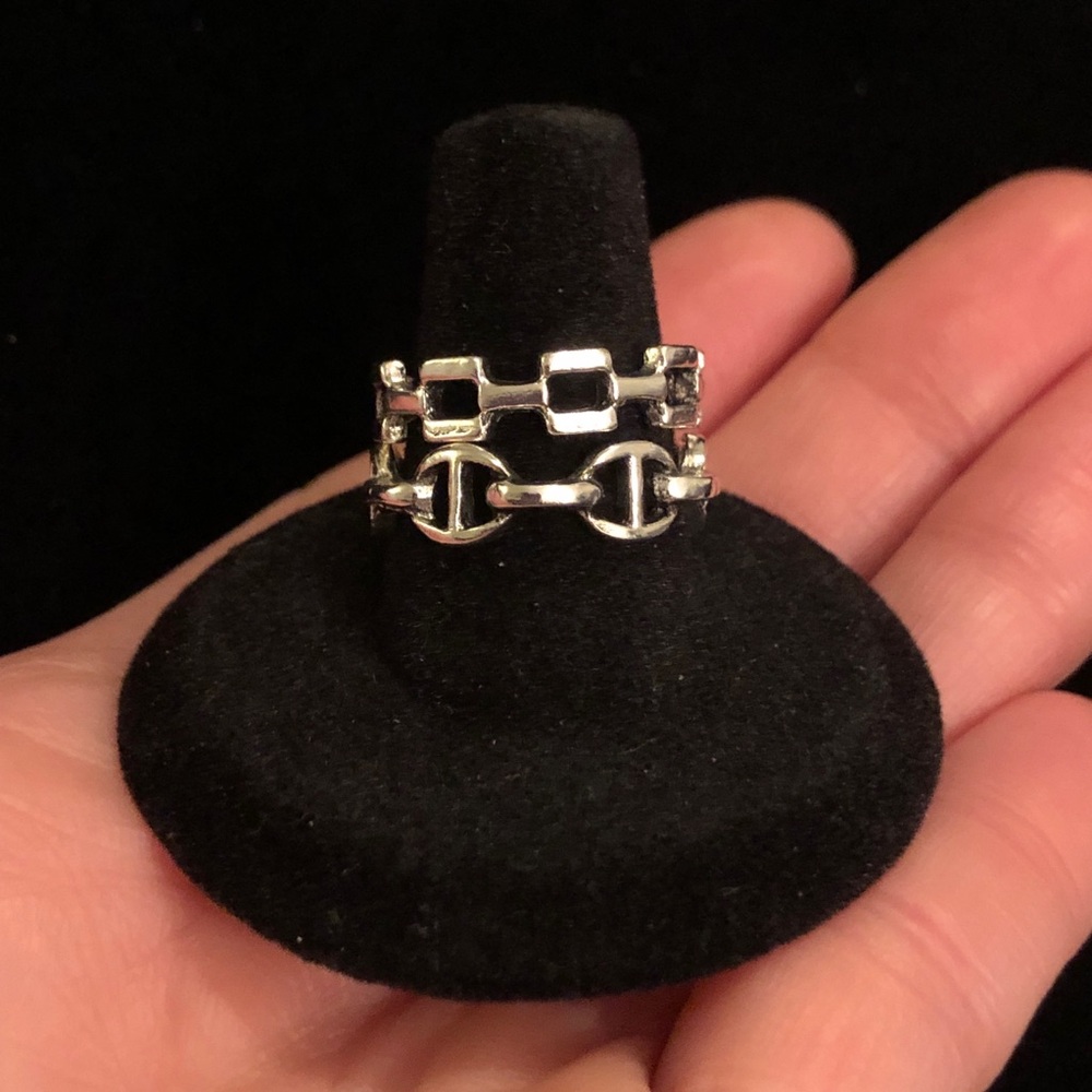 Two Silver Chain Link Stackable Rings - Picture 4 of 7